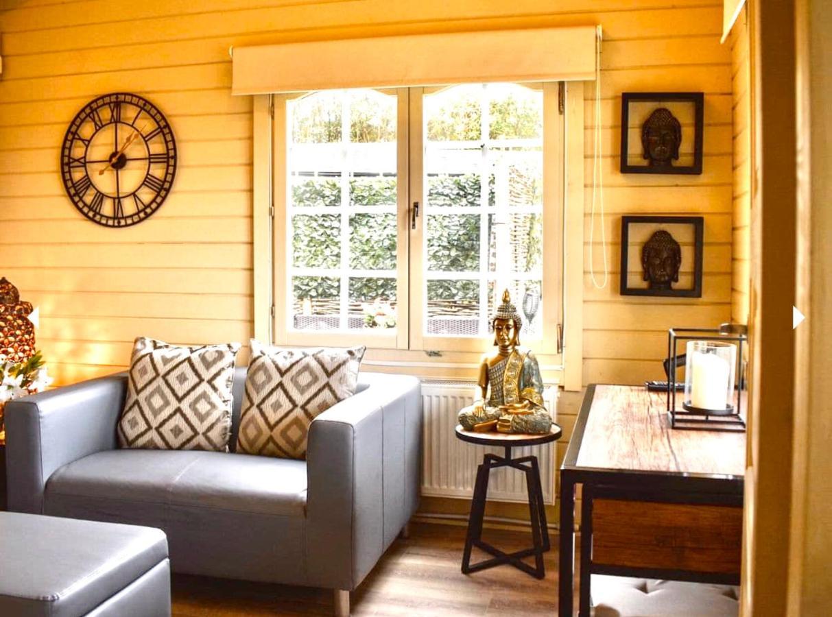 The Retreat Log Cabin Sudbury  Bagian luar foto