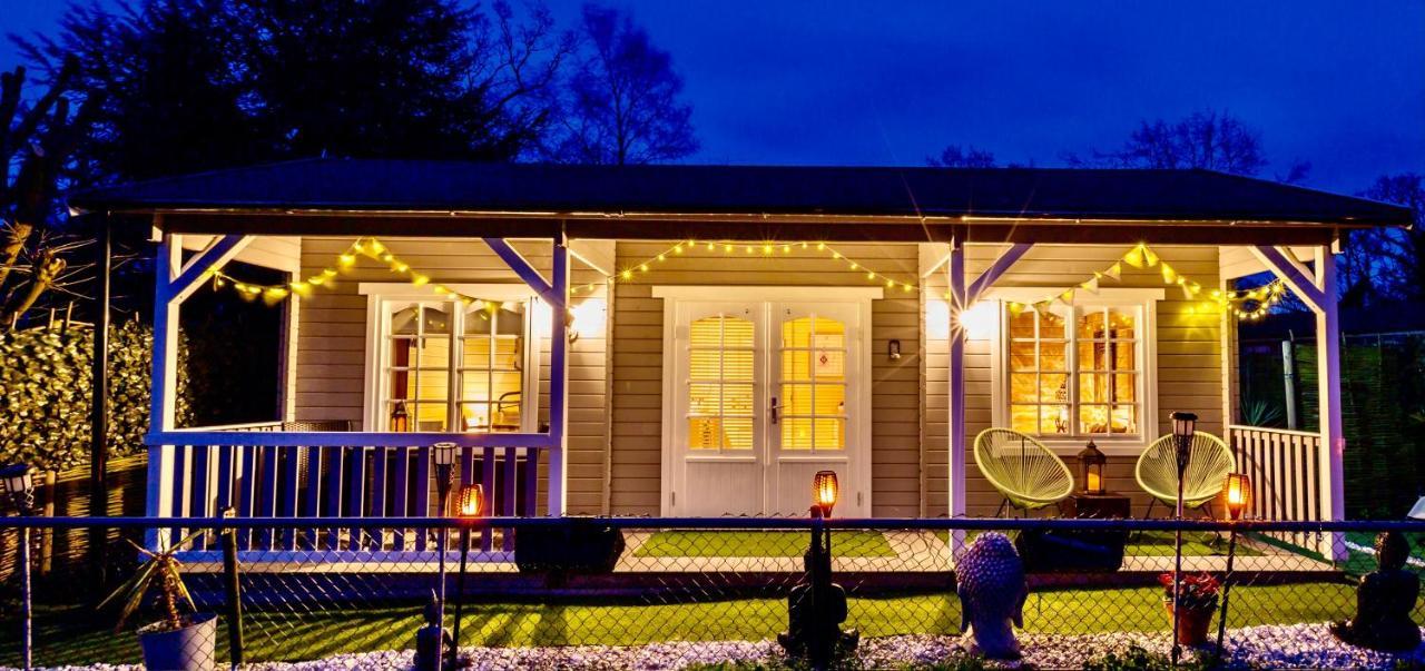 The Retreat Log Cabin Sudbury  Bagian luar foto