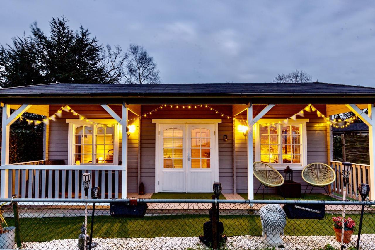 The Retreat Log Cabin Sudbury  Bagian luar foto